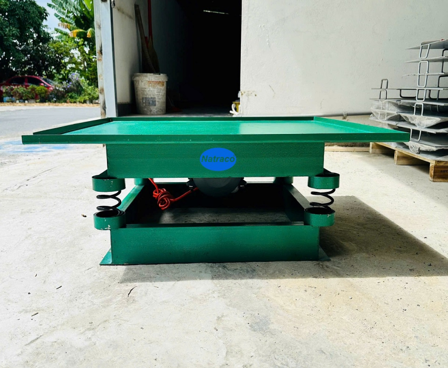 BÀN RUNG THÍ NGHIỆM TẠO MẪU BÊ TÔNG