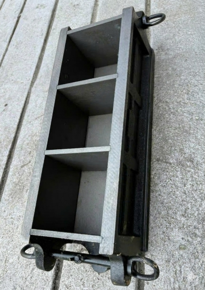 KHUÔN BÊ TÔNG 100MM KÉP 3 BẰNG GANG