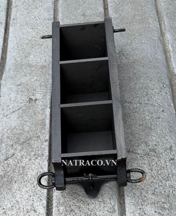 KHUÔN ĐÚC BÊ TÔNG LẬP PHƯƠNG 100MM GANG