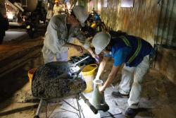 Các phương pháp thí nghiệm bê tông tươi phổ biến hiện nay. Tiêu chuẩn & thiết bị cần dùng, Bộ côn đo độ sụt bê tông, Khuôn đúc mẫu bê tông, Máy nén bê tông, Thí nghiệm bê tông